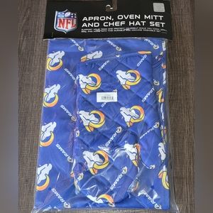 LOS ANGELES RAMS ALLOVER LOGOS APRON WITH CHEF HAT MITTEN SET REPRESENT